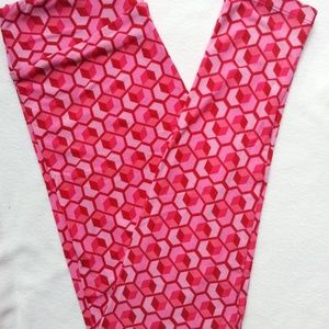 New LuLaRoe Leggings OS Pinks & Red